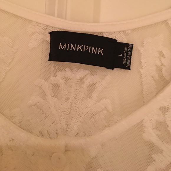 NEW W/OUT TAG MINKPINK DRESS IN TAN & WHITE LARGE - Picture 3 of 4