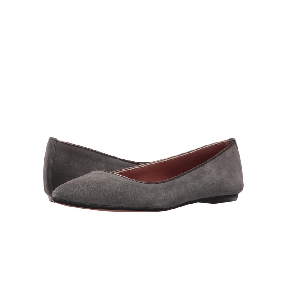 SUMMIT by WHITE MOUNTAIN Flats