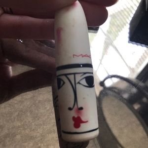 MAC LE LIPSTICK
