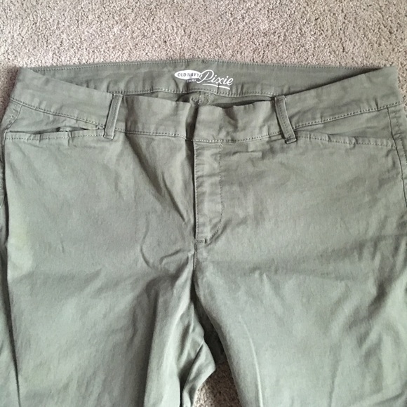 Skinny Pants - Picture 3 of 3