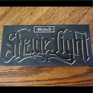 Kay Von D Shade and Light palette