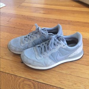 Nike Internationalist