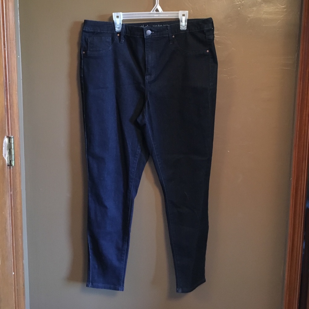 Dark Wash High Rise Jeggings