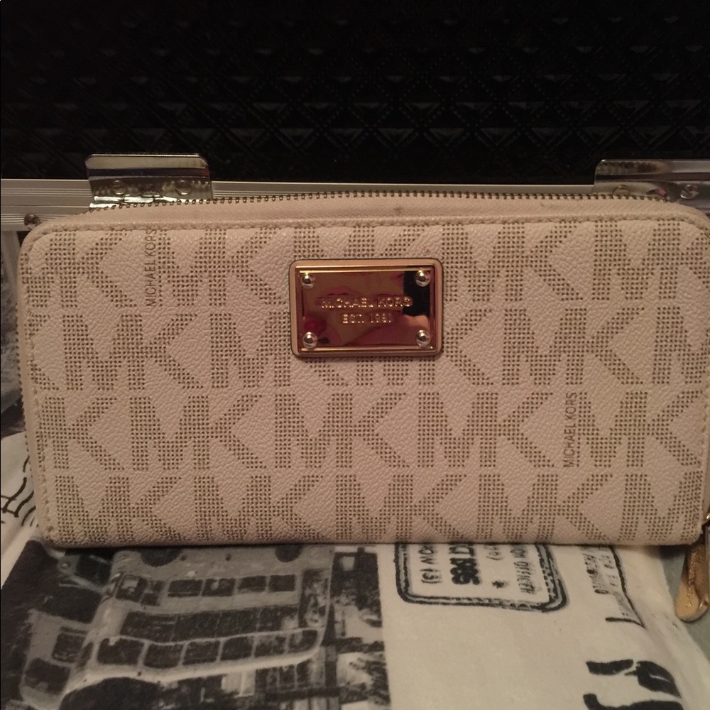 Michael Kors large wallet