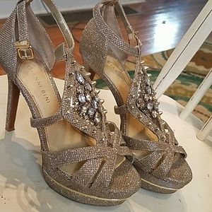 Gianni Bini platform heels