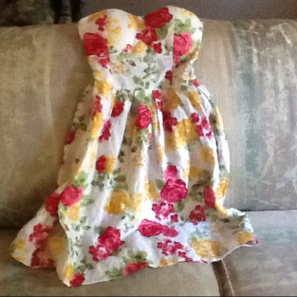 Almost new Derek heart strapless mini dress