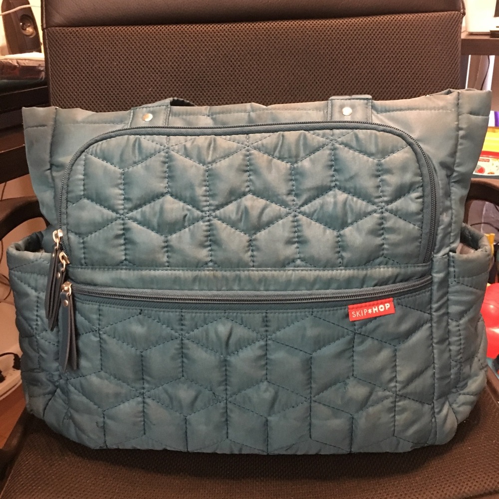Skip hop Forma Diaper Bag