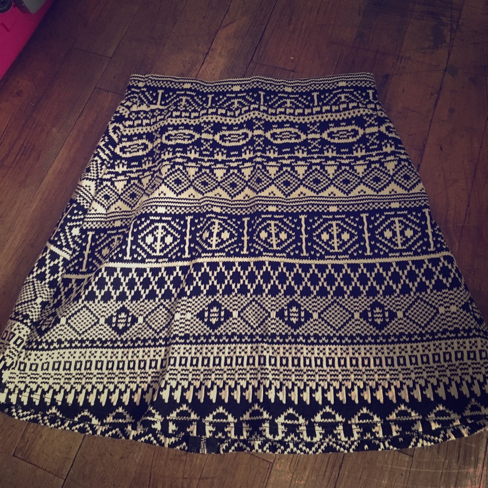 Black patterned skirt