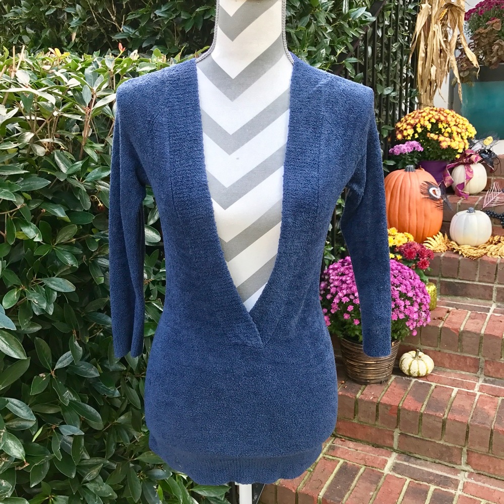 BEBE Deep V Tunic- XS