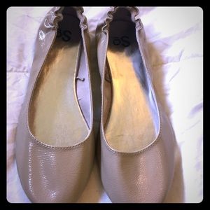 💕Nude ballet flats sz 9-10💕