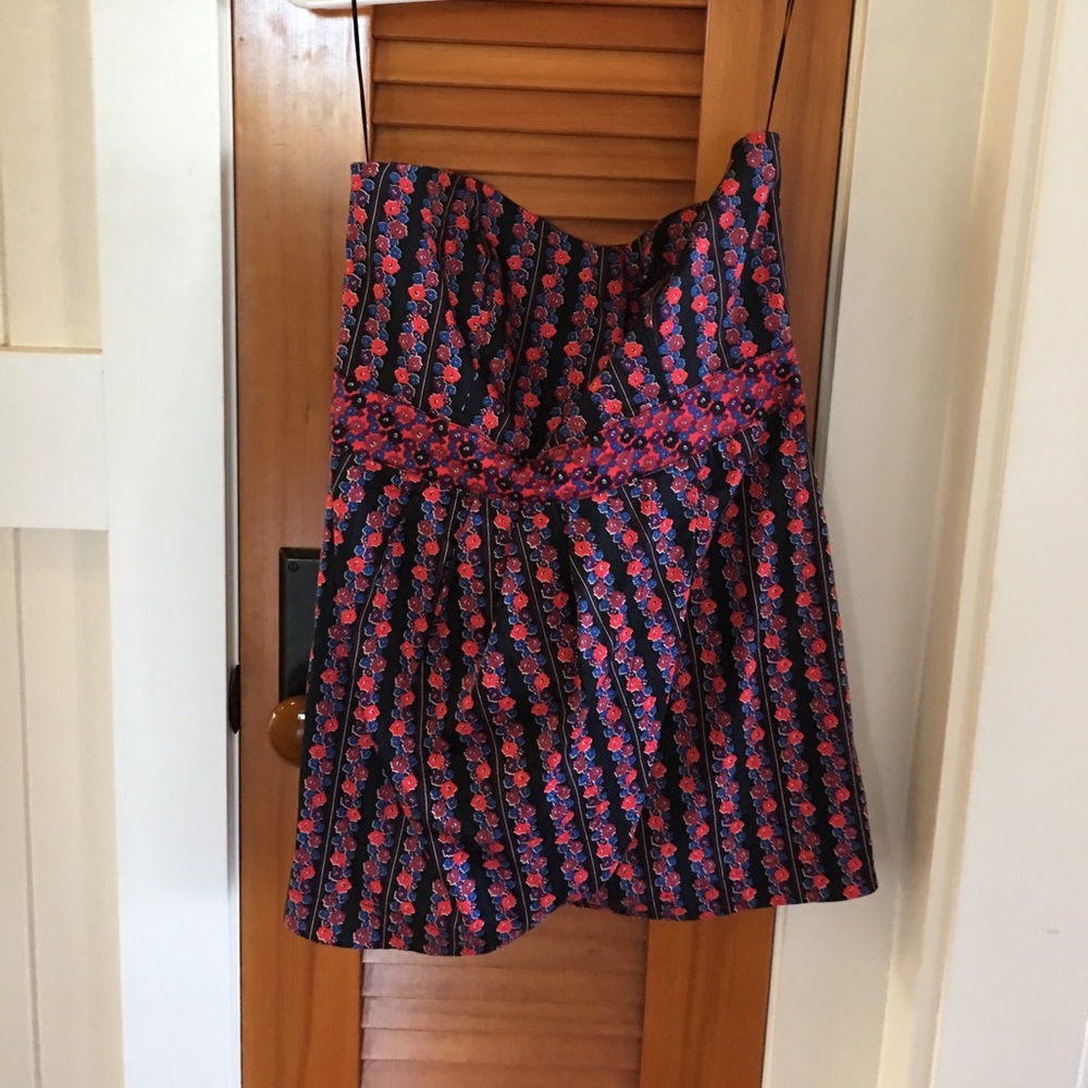Strapless Top