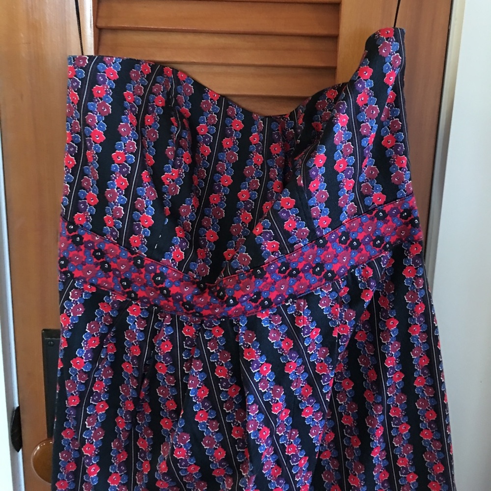 Strapless Top - Picture 2 of 2