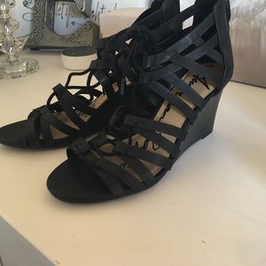 Strappy wedge