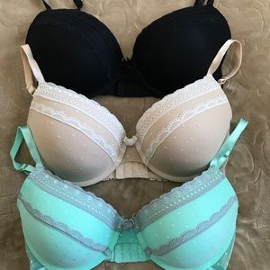 Candie's bras size 34D