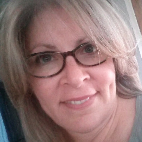 Meet your Posher, Paula - Picture 1 of 1