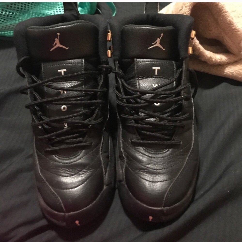 Jordan 12's