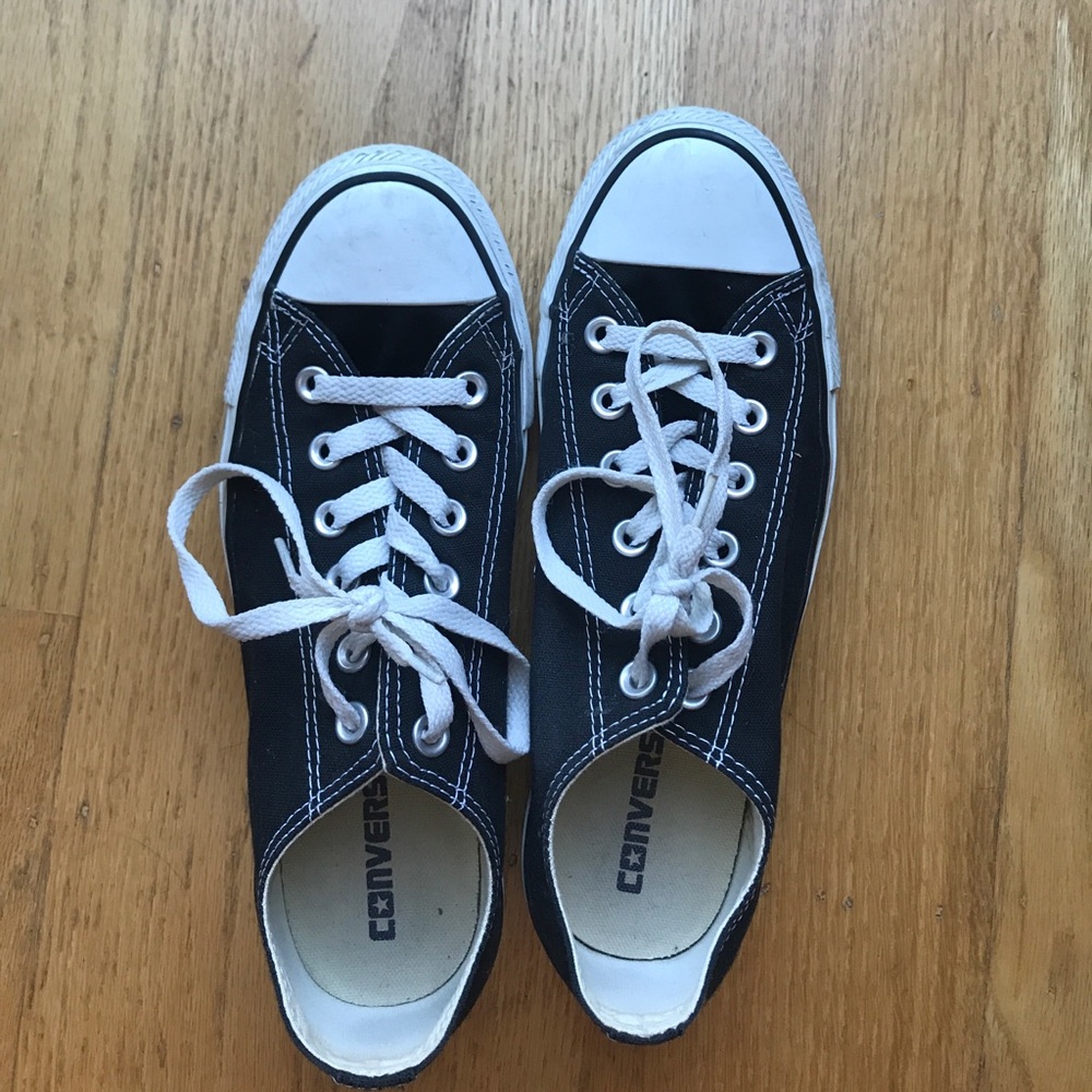 Black converse