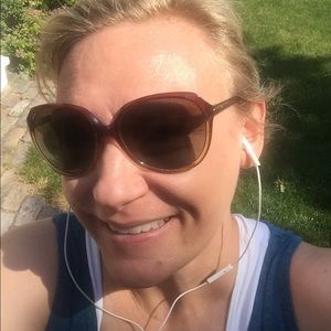 Meet your Posher, Anne