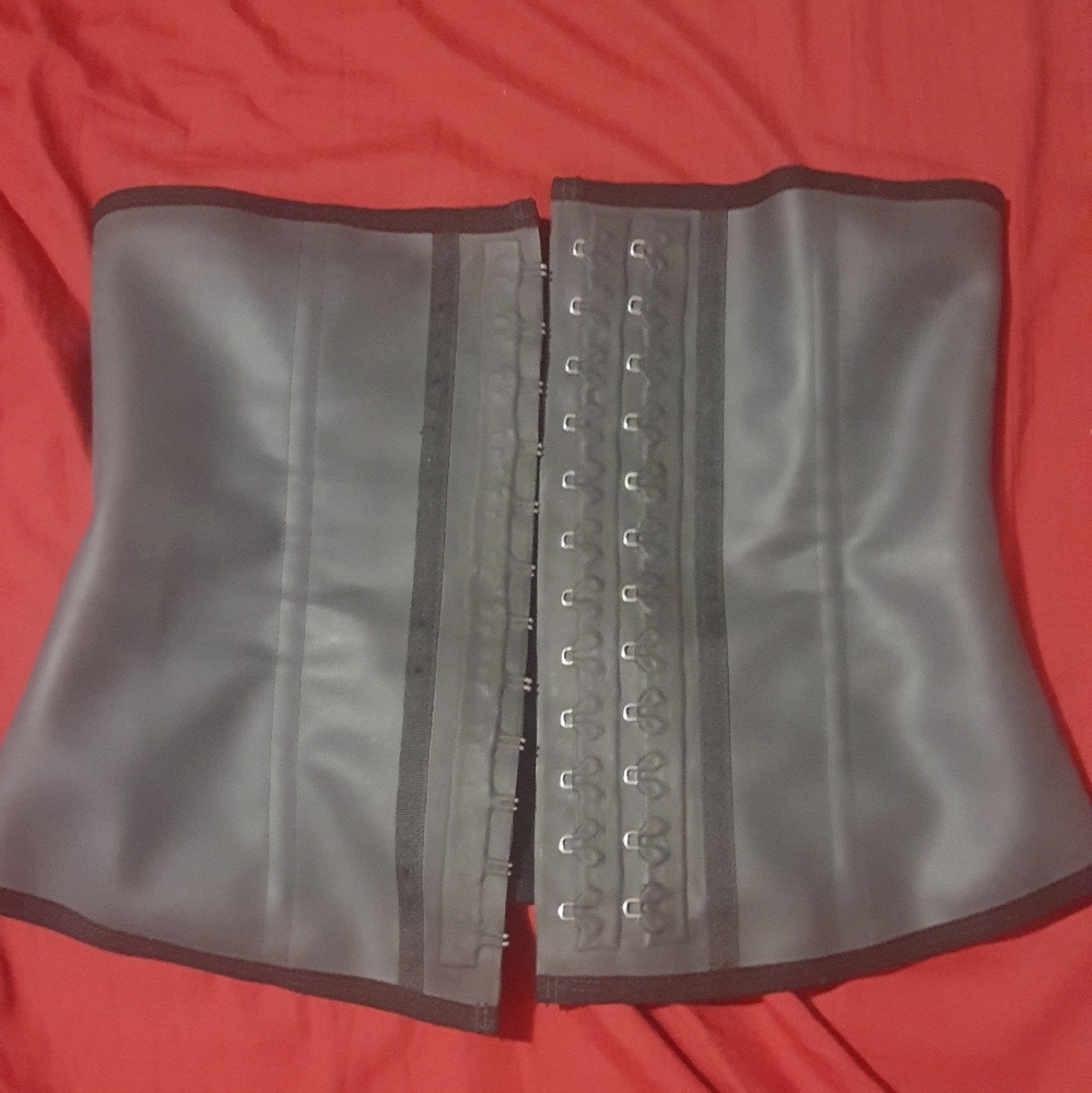 Sold ❌🎉Yourcloset1 latex waist trainer