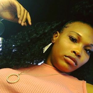 Meet your Posher, Deja