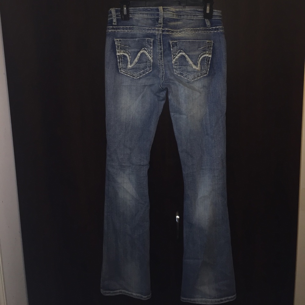 Jeans - Picture 2 of 3