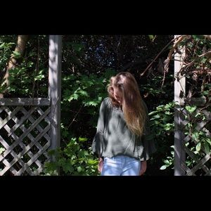 Meet your Posher, Joni