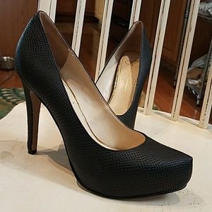 Jessica Simpson stiletto heels