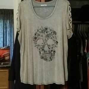 Maurice's women's sugar skull tee