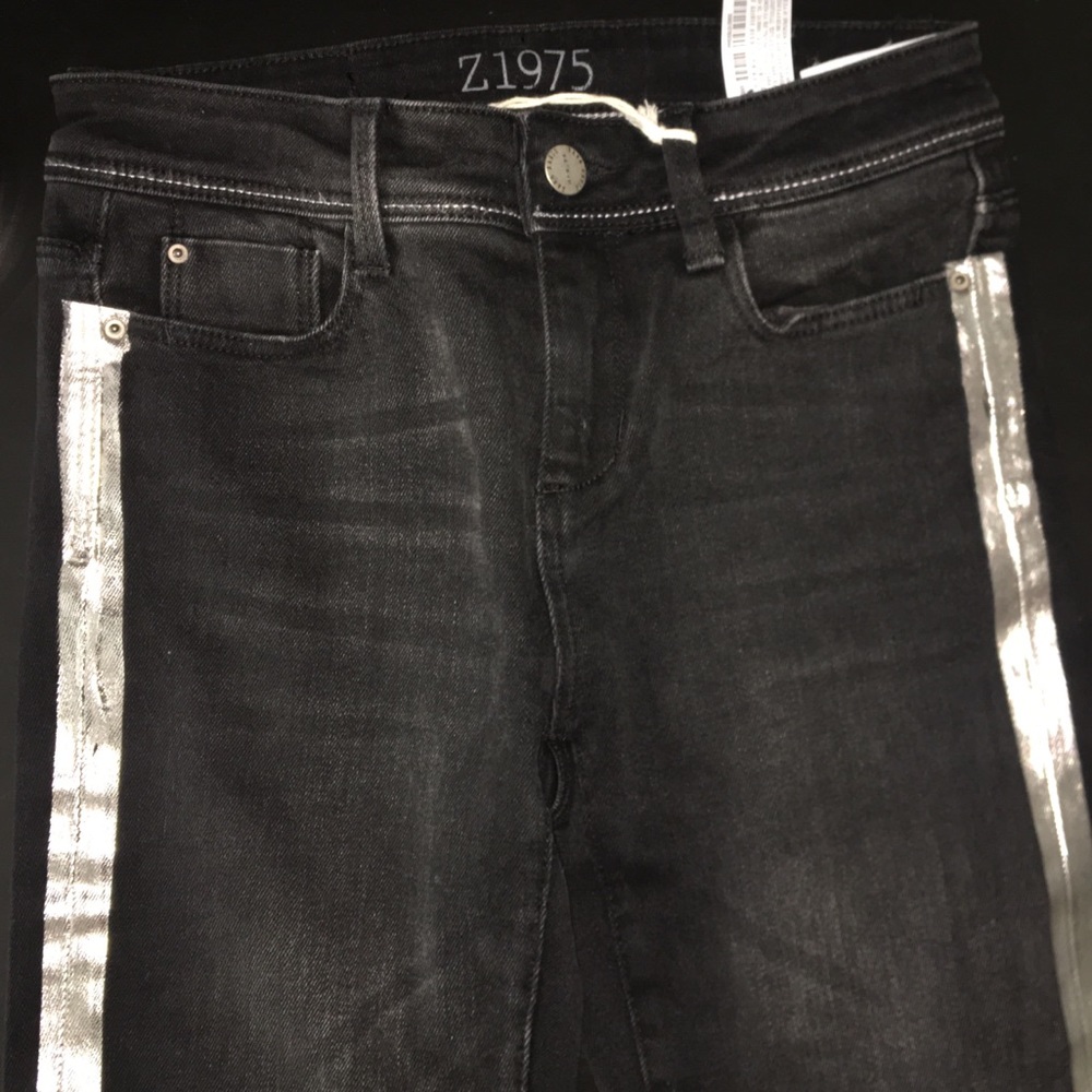 Jeans. - Picture 2 of 4