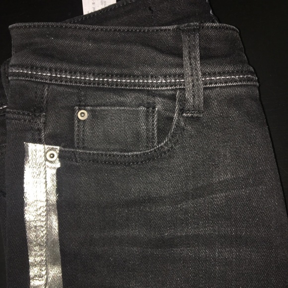 Jeans. - Picture 3 of 4
