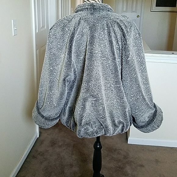 Comme Du Vrai (CDV Paris) faux fur jacket - Picture 2 of 6