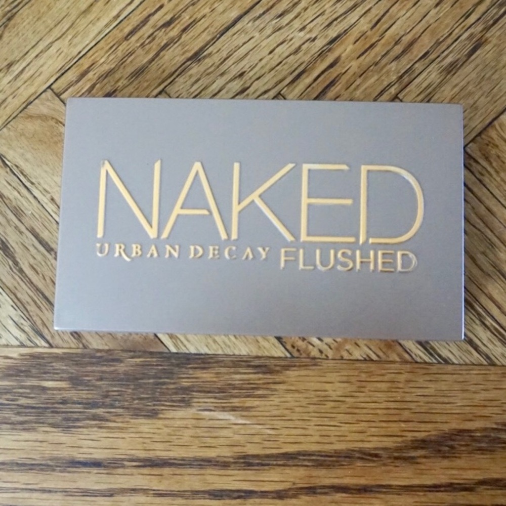 Urban Decay Naked Flushed -Native