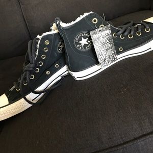 8.5 chuck Taylor's