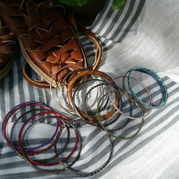 Bangle bracelets - Picture 2 of 3