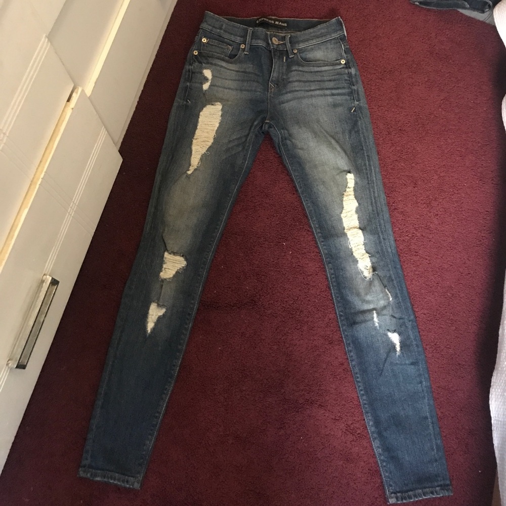 Express distressed Mia mid rise Jean leggings