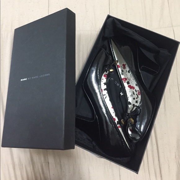 Marc by Marc Jacobs Patent Leather Peep Toe Pump - Picture 2 of 5