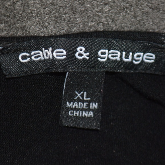 CABLE & GAUGE BLACK LONGSLEEVED JERSEY T SHIRT - Picture 3 of 3