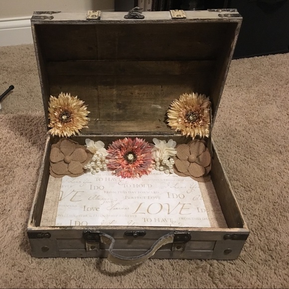 Country Chic Decor - Picture 2 of 3