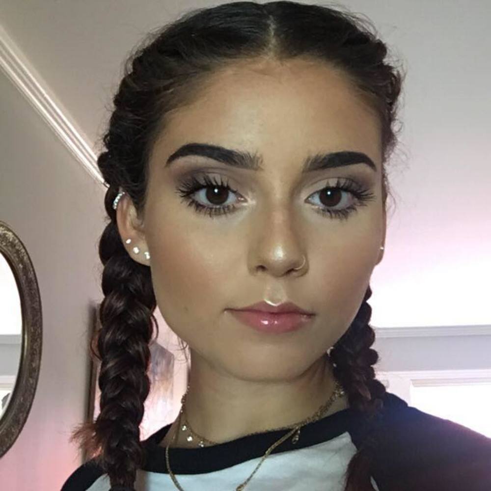 Meet your Posher, Isabel