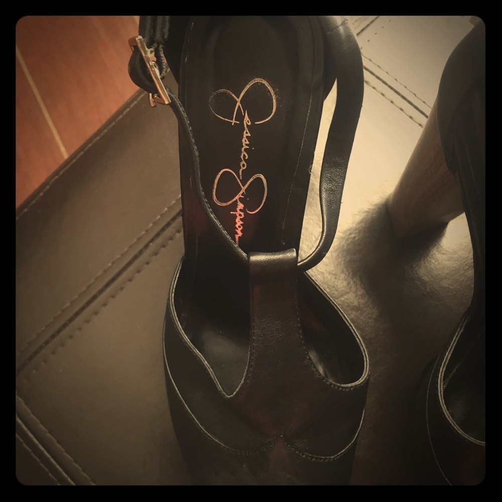 Jessica Simpson heels