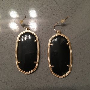 Black Kendra scott earrings