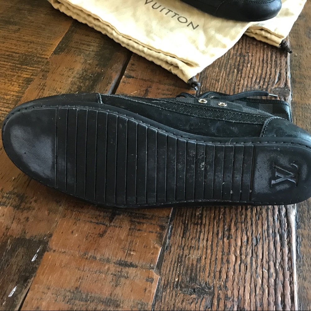 Louis Vuitton Damier Sneakers - Picture 8 of 8