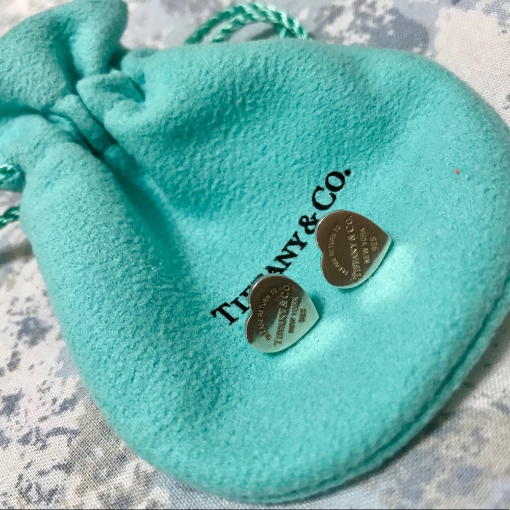 Return to Tiffany Heart Tag Earrings