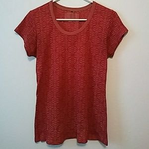 Prana t-shirt with red pattern