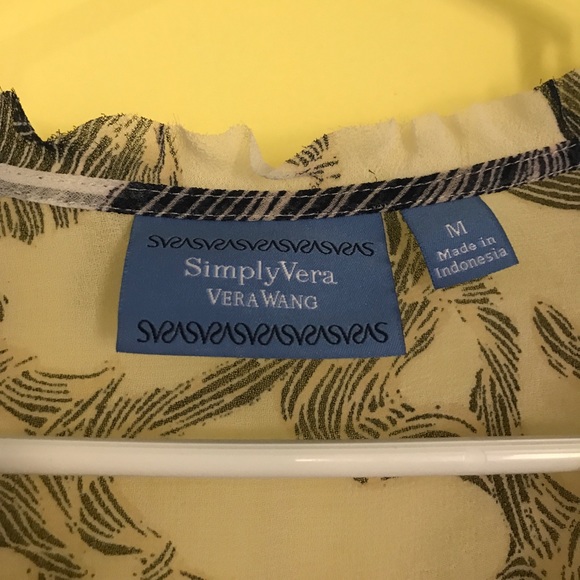 Simply Vera by Vera Wang blouse in medium - Picture 2 of 2