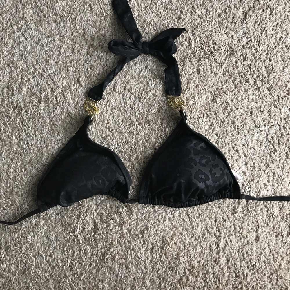Black bikini top