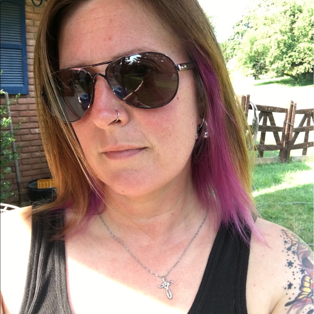 Meet your Posher, Nicole