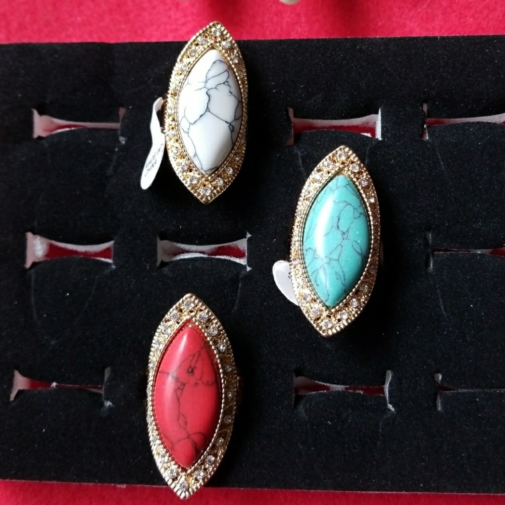 SALE:Bundle of 3 Pcs.Gem with clear stones