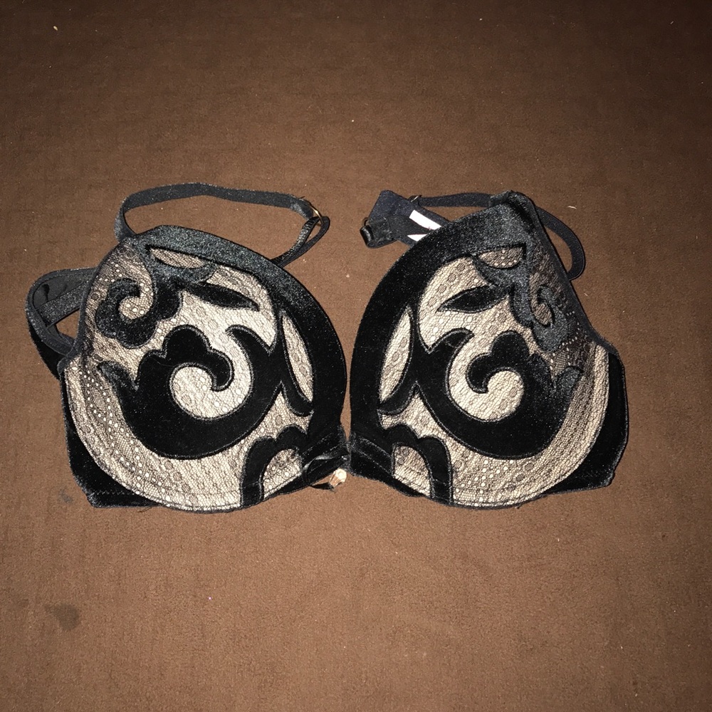 Victoria's Secret push up bra 34C