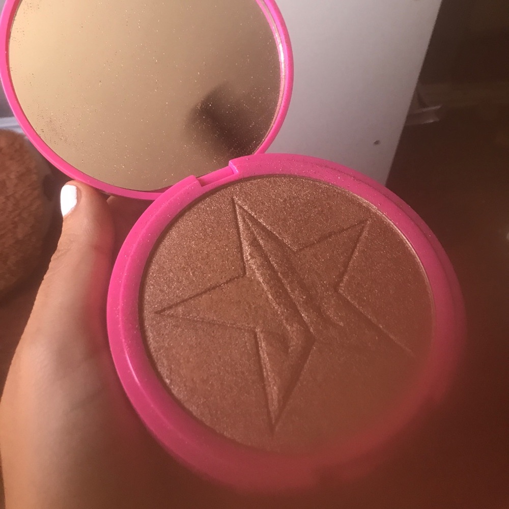 Highlighter by Jeffree Star King tut